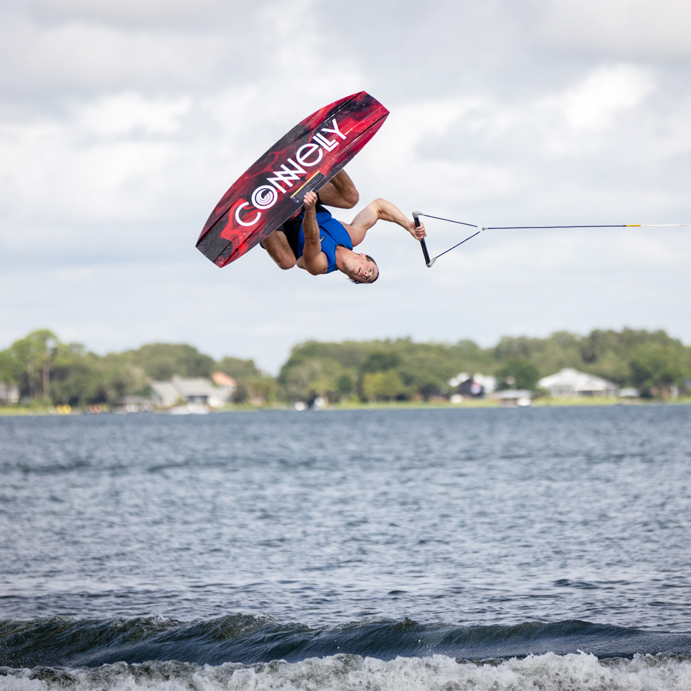 Connelly Blaze Wakeboard-Set 141 cm mit Optima Wakeboard-Bindungen 2