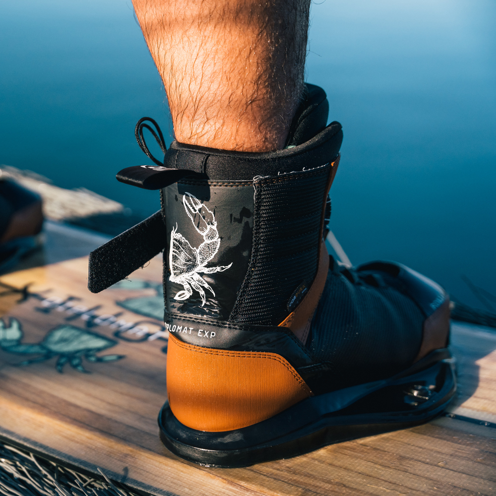 Ronix Diplomat Wakeboard-Set 148 cm mit Diplomat Bindungen 9