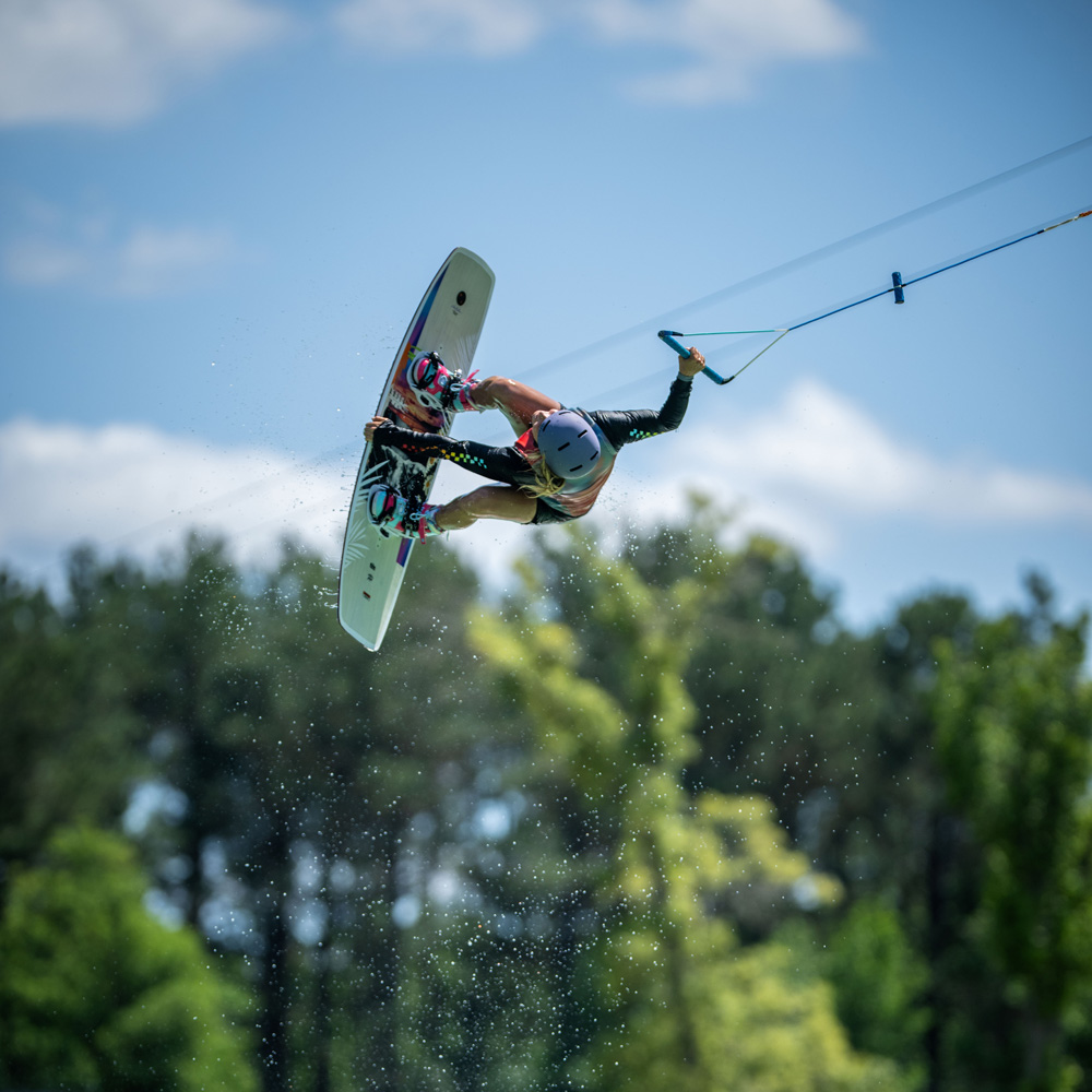 Hyperlite Aries Wakeboard 142 cm mit Zero2 Bindungen 13