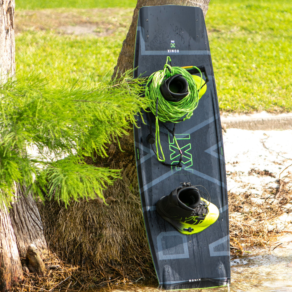 Ronix RXT Wakeboard-Set 148 cm mit RXT Bindungen 14
