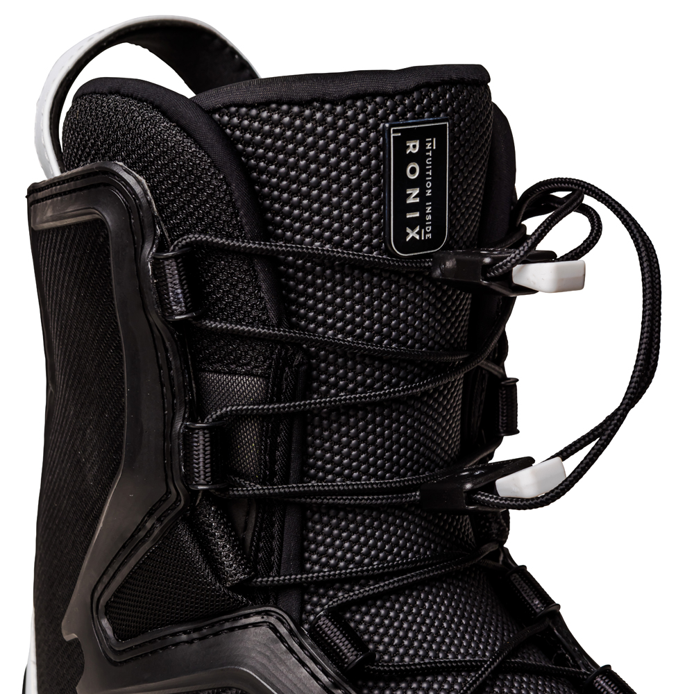 Ronix Ein Legacy Core Wakeboard-Set 134 cm mit One Bindungen 11