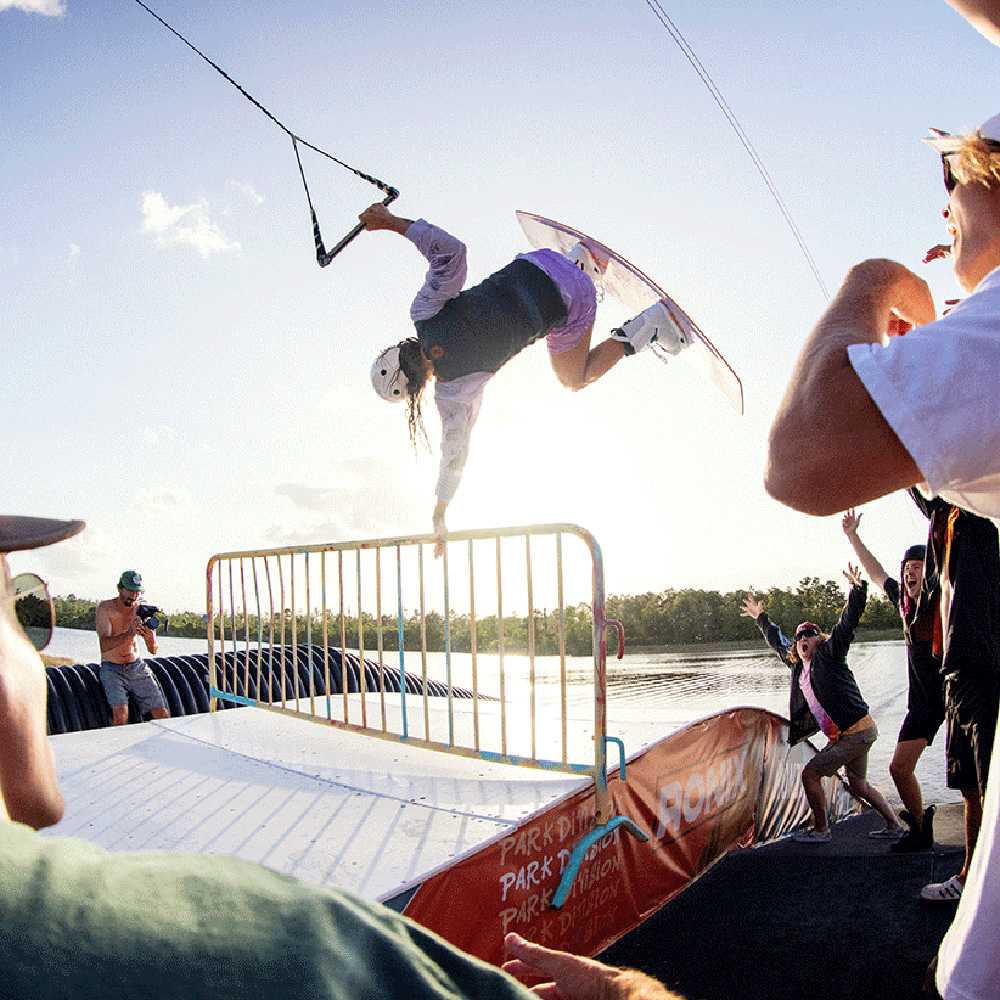 Ronix Spring Break Wakeboard Set 143 cm mit Rise Bindungen 8