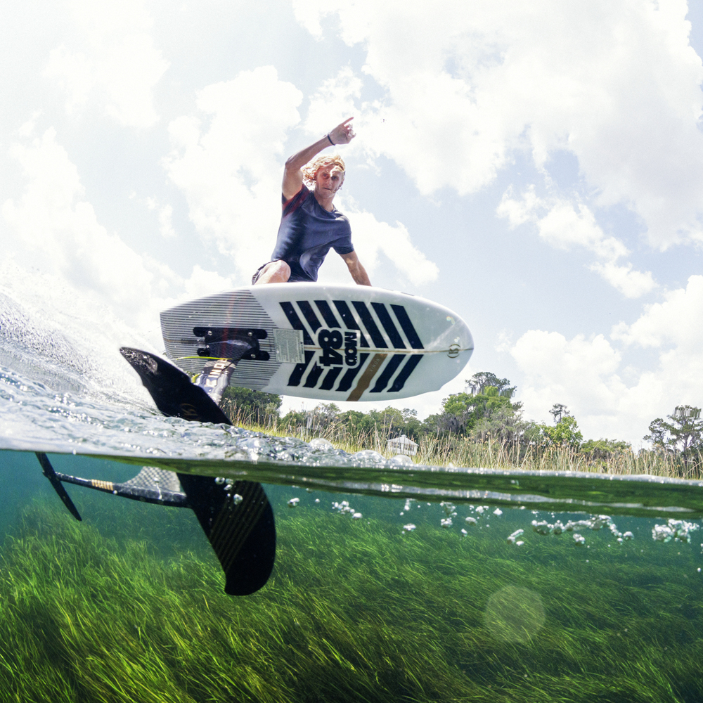Ronix Flyweight Pro MOD 84 Wakefoil-Set 3’9 Velo-Mast 39 Advanced 8