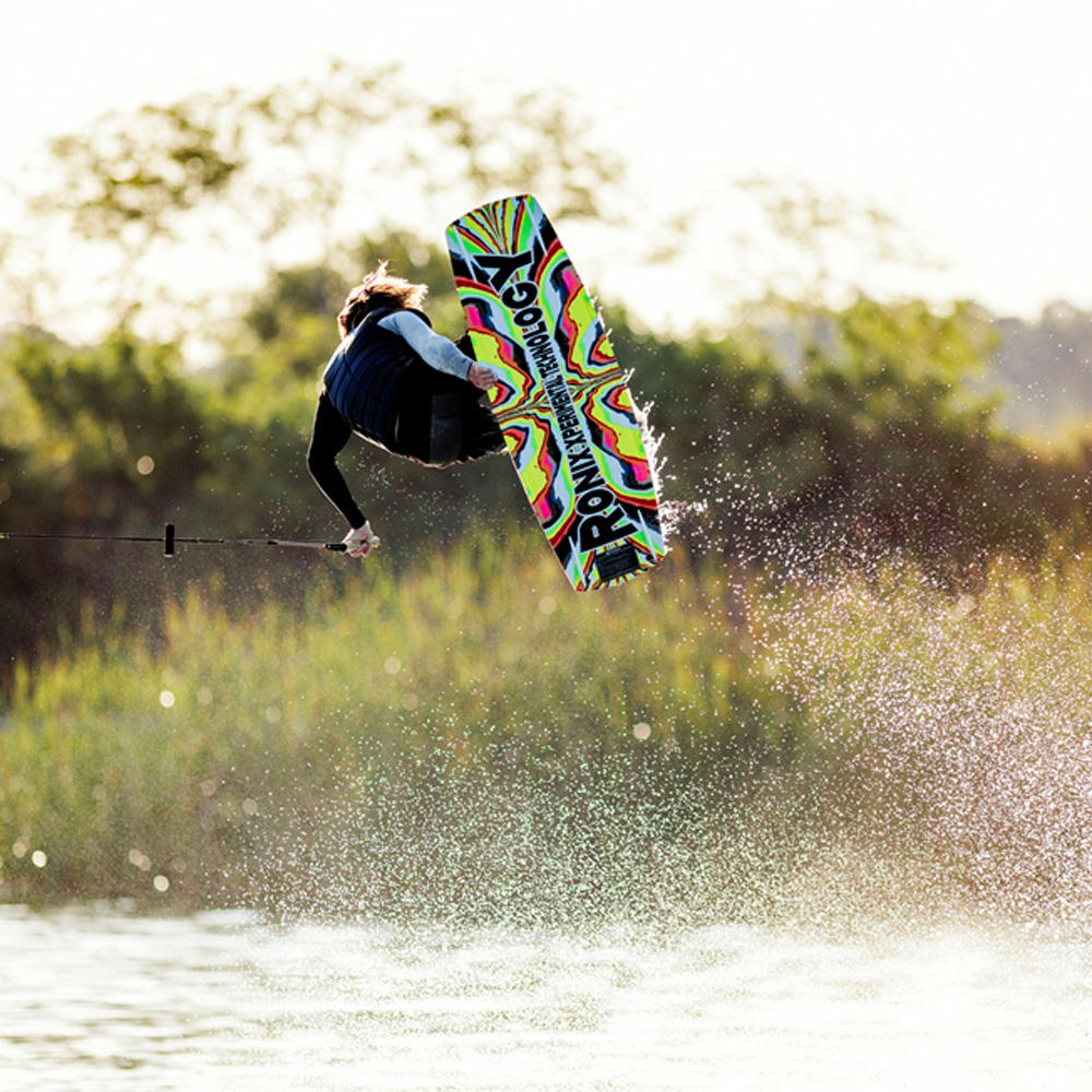 Ronix RXT Wakeboard-Set 136 cm mit RXT Bindungen 7