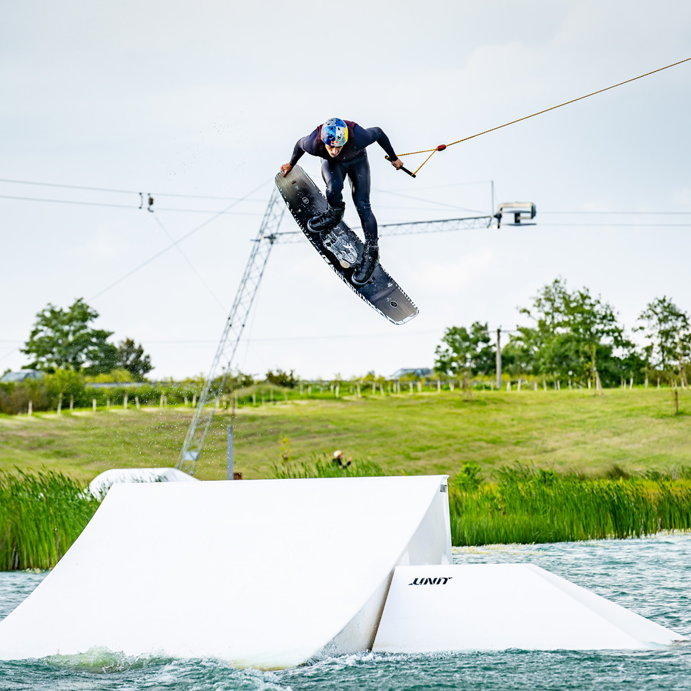 Hyperlite Guara Wakeboard 153 cm mit Zero2 Bindungen 11