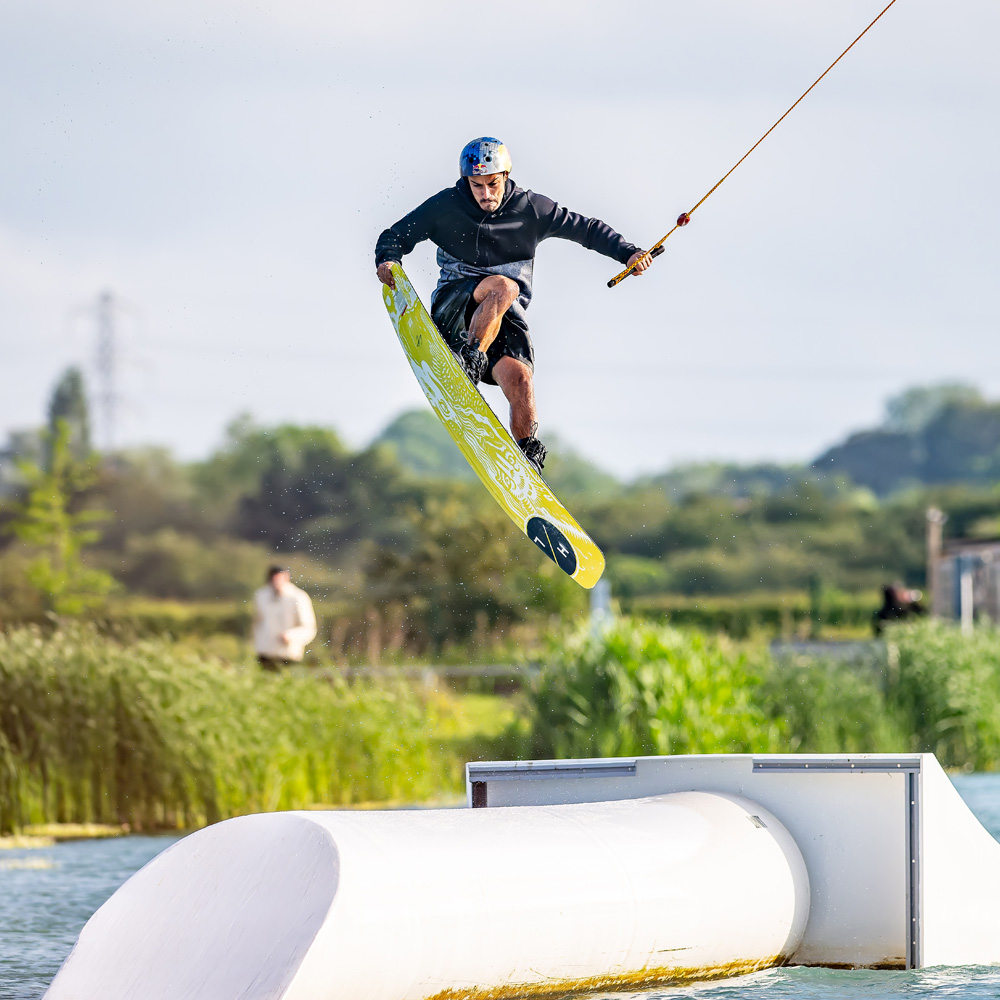 Hyperlite Guara Wakeboard 153 cm mit Zero2 Bindungen 12