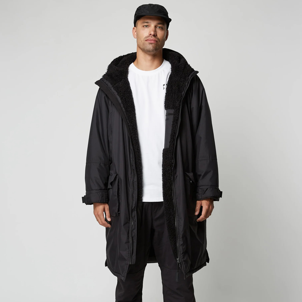 Mystic Poncho Explore DTS schwarz 3