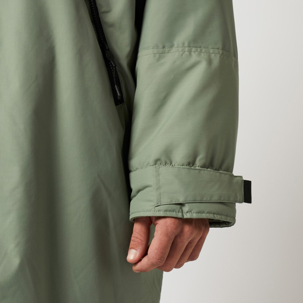 Mystic Entdecken Sie den grünen Poncho von Explore 8