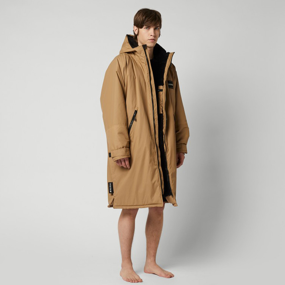 Mystic Entdecken Sie den braunen Poncho 3