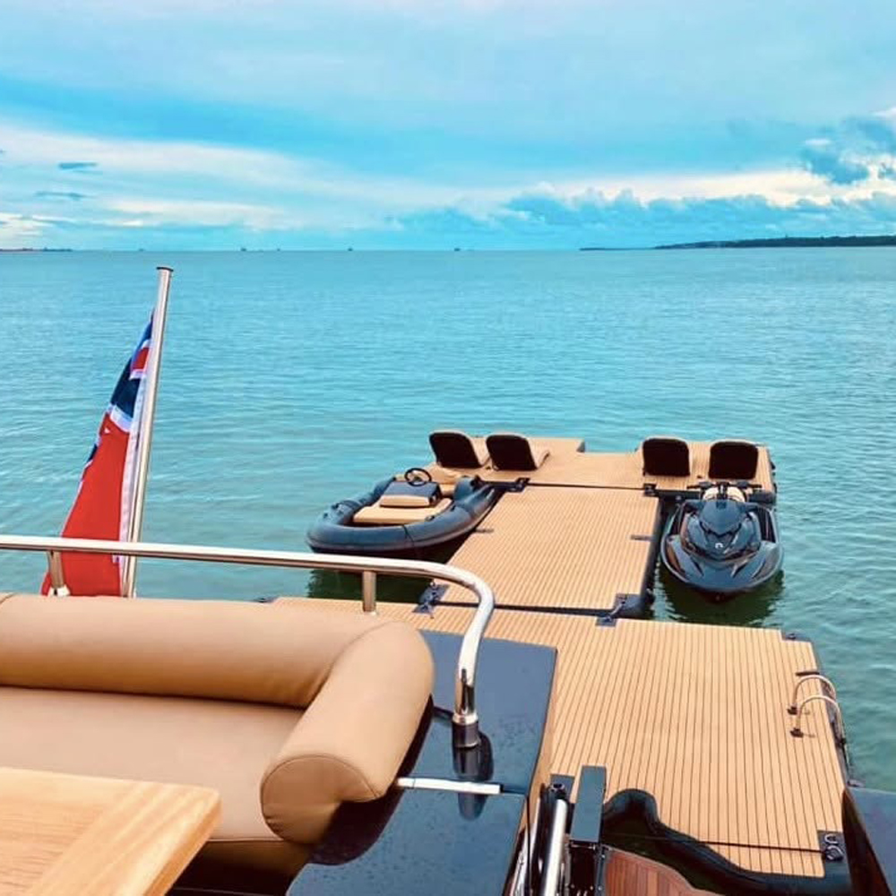 SeaRaft Teak Deck Schwarz Medium Aufblasbares Plattform Foto 8