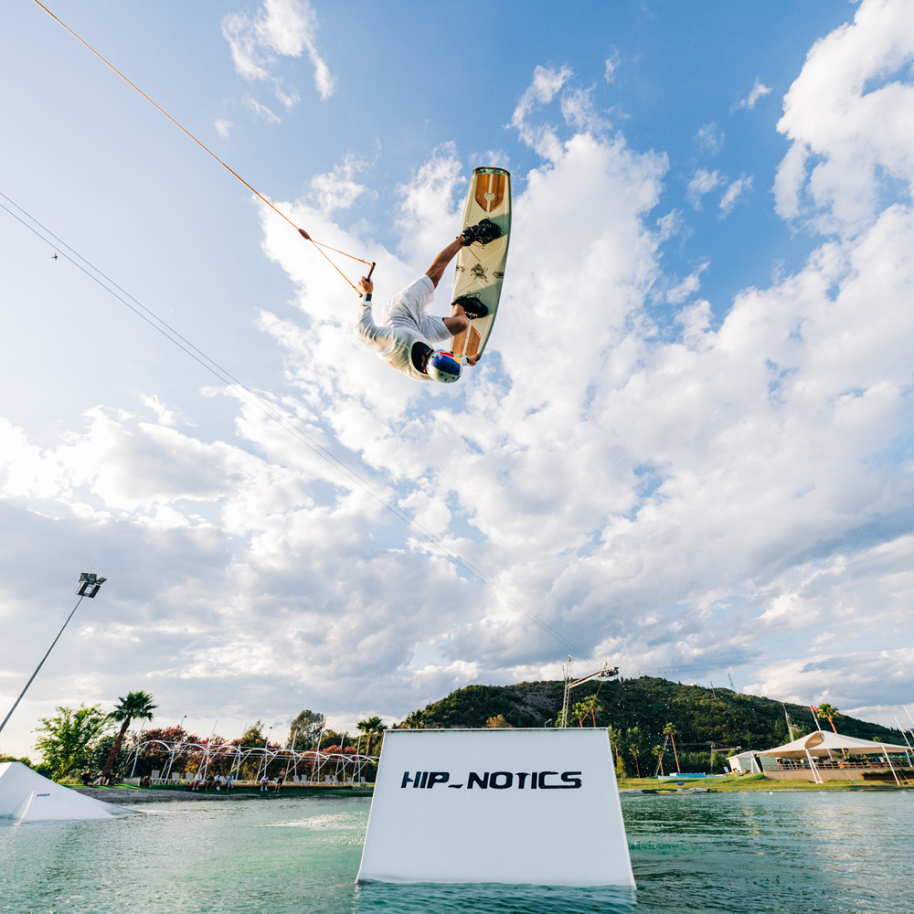 Liquid Force Peak Wakeboard-Set 141 cm mit Peak 4D Bindungen 14