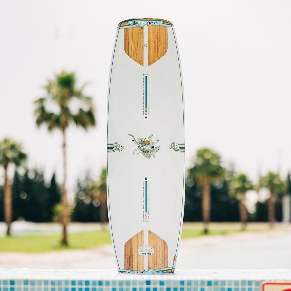 Liquid Force Peak Wakeboard-Set 141 cm mit Peak 4D Bindungen 8