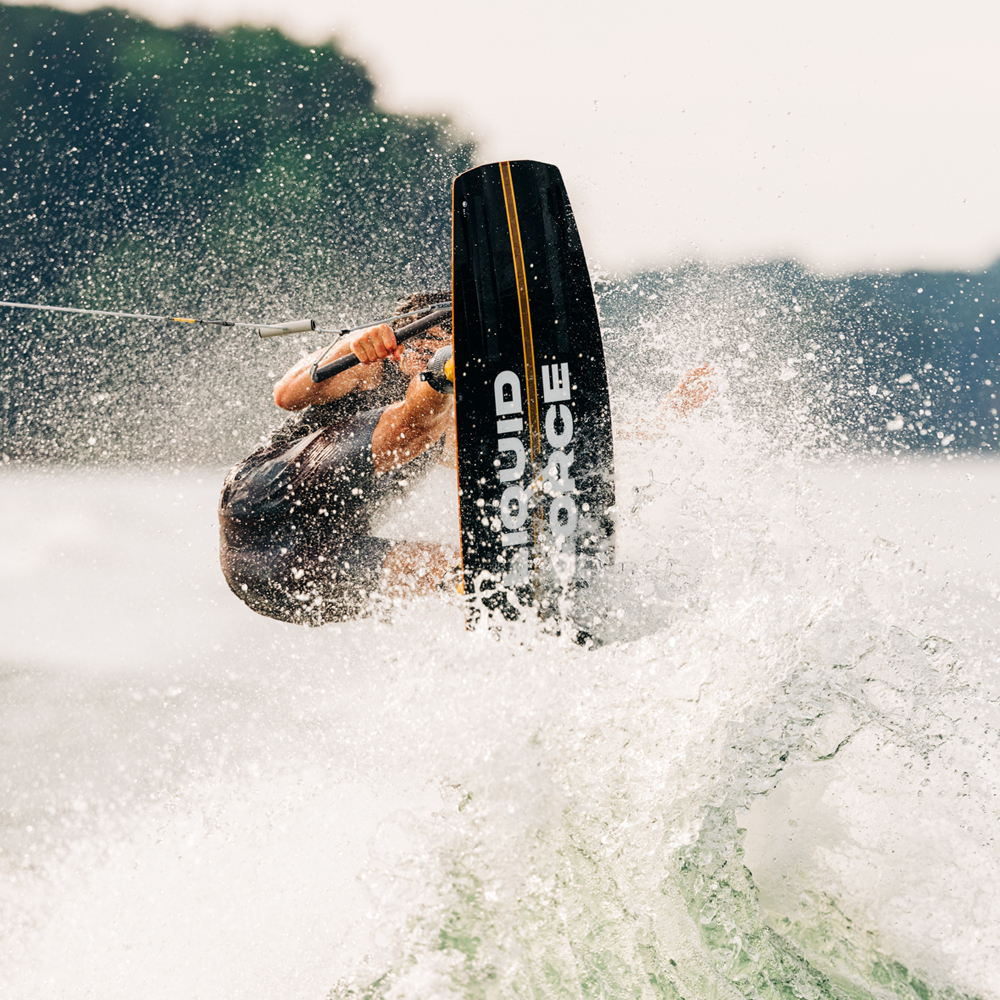 Liquid Force Ethos Wakeboard-Set 137 cm mit Vertex 6x Bindungen 17