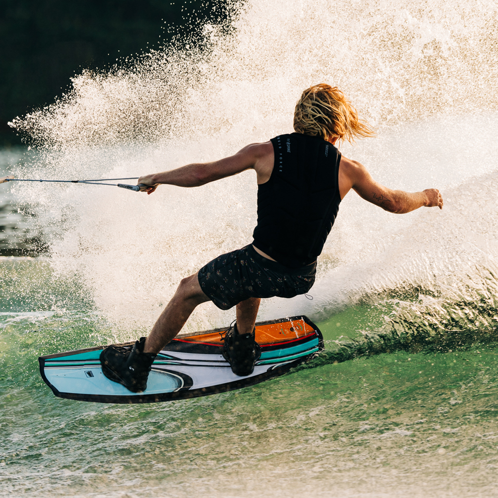 Liquid Force Trip Wakeboard-Set 144 cm mit Index-Bindungen 10