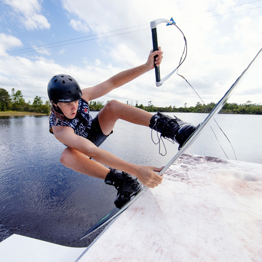 Follow Primary Heights Herren Impact Shield Druck 4