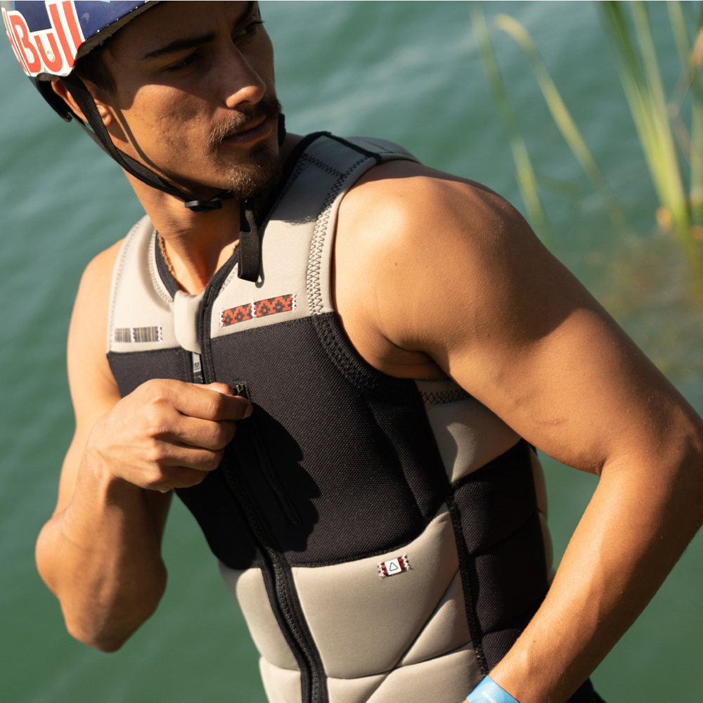 Follow Capiva Impact Shield Herren Schwarz 10