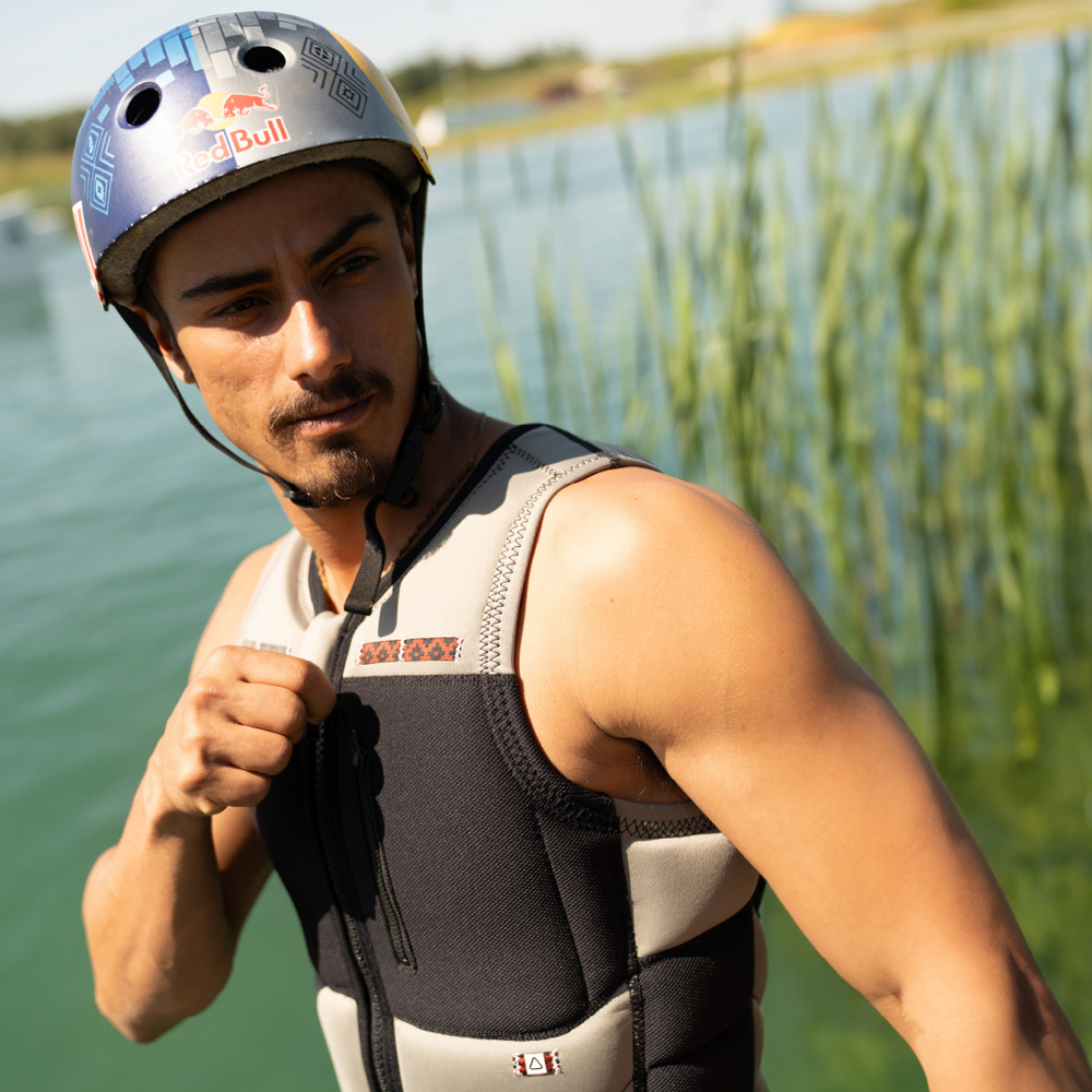 Follow Capiva Impact Shield Herren Schwarz 13