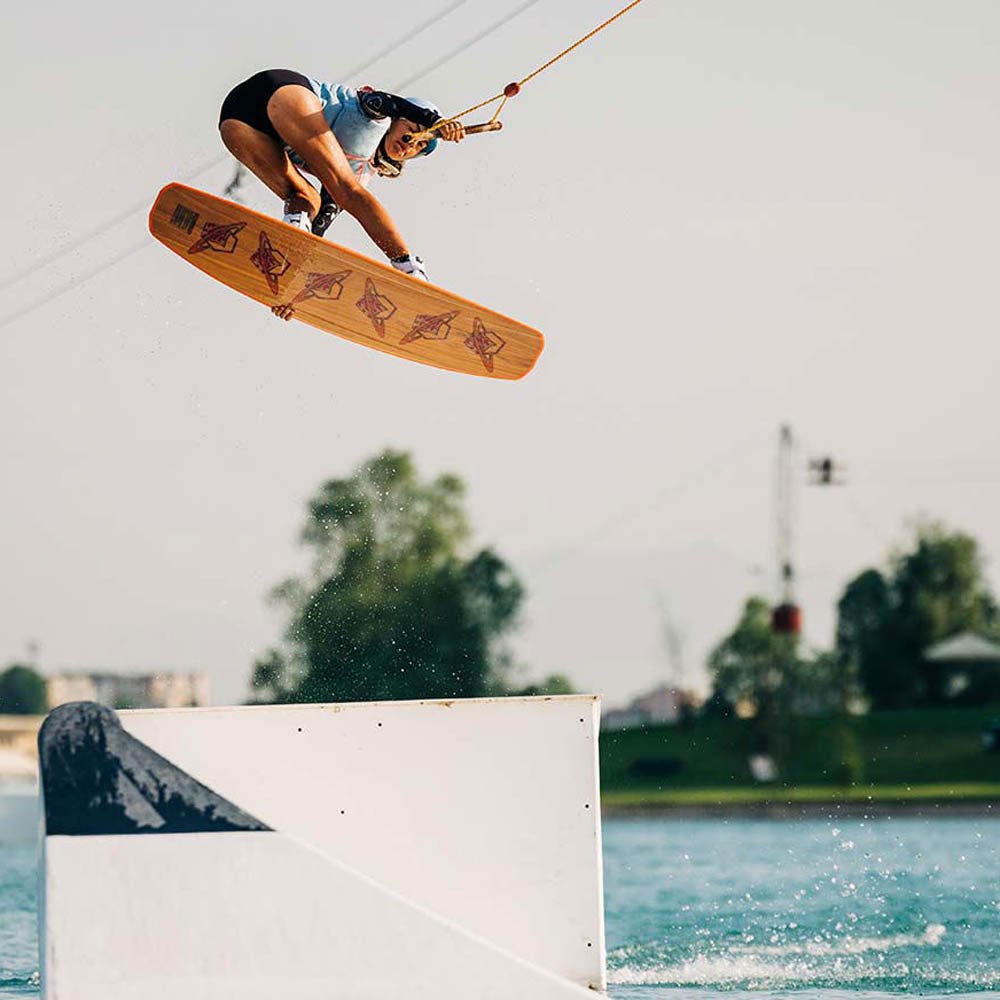 Liquid Force Holiday 146 Wakeboard 3